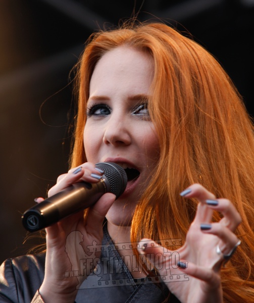 Sweden_Rock_Festival_2010_100612_Epica__3010.jpg
